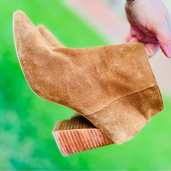 Steve Madden women’s booties size 9 leather upper - Picture 2 of 11